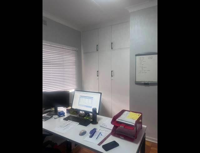 92M² OFFICE FOR SALE IN WEMBLEY